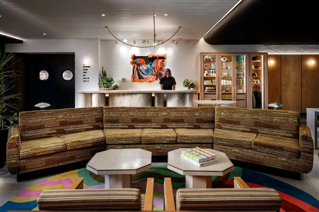 ****  The Drake Hotel Toronto Canada